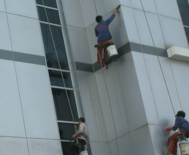 湘潭高空外墙清洗的方法及安全意识